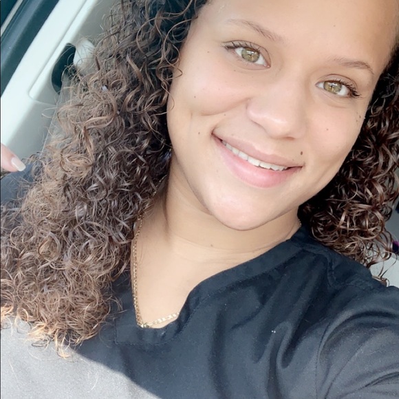 Meet your Posher, Sahra - Picture 1 of 1